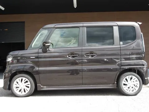 Suzuki Spacia Custom