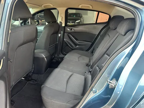 Mazda Mazda 3