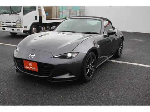 Mazda MX-5 (Roadster)