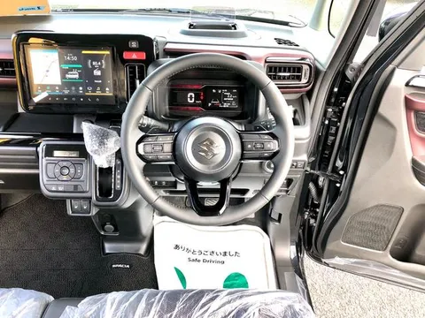 Suzuki Spacia Custom