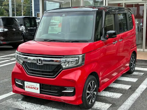 Honda N-BOX Custom