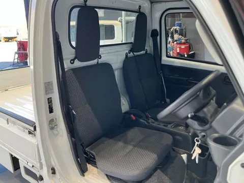 Nissan Clipper Truck