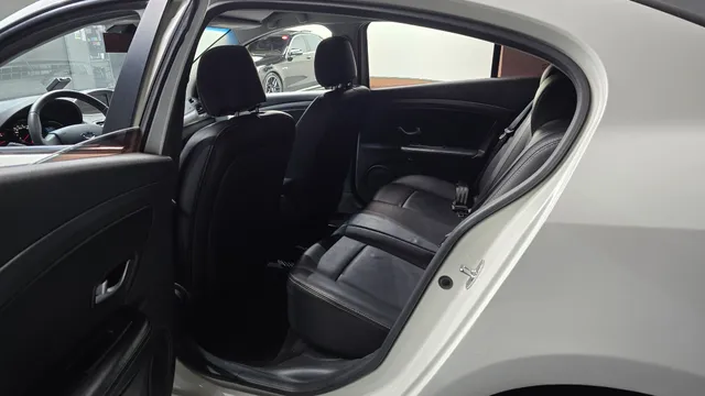 Renault SM3
