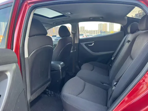 Hyundai Elantra (Avante)