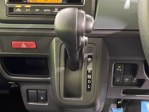 Suzuki Spacia Base