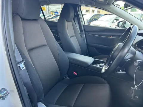 Mazda MAZDA3 Sedan