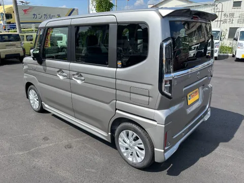 Suzuki Spacia Custom