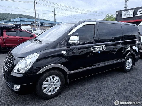 Hyundai Grand Starex