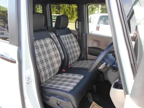 Honda N-BOX Joy