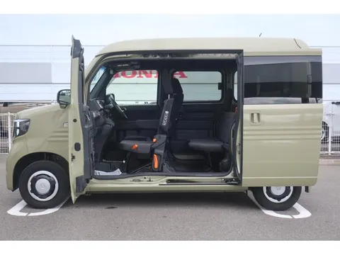 Honda N-VAN Plus Style