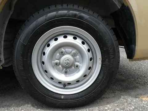Toyota TownAce Van