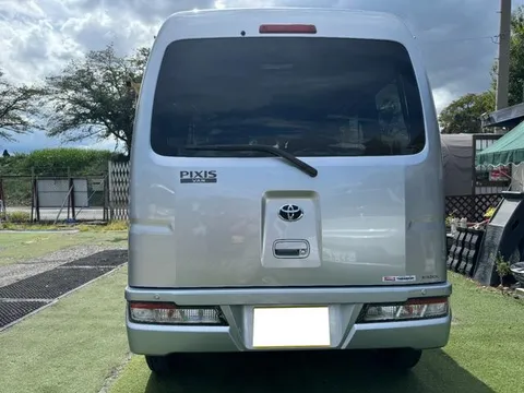 Toyota Pixis Van