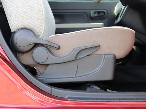 Daihatsu Mira Tocot
