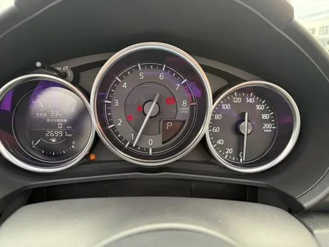Mazda MX-5 (Roadster)