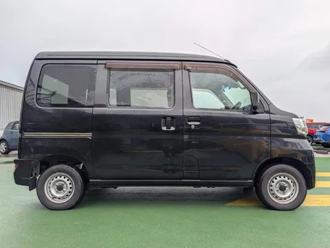 Toyota Pixis Van