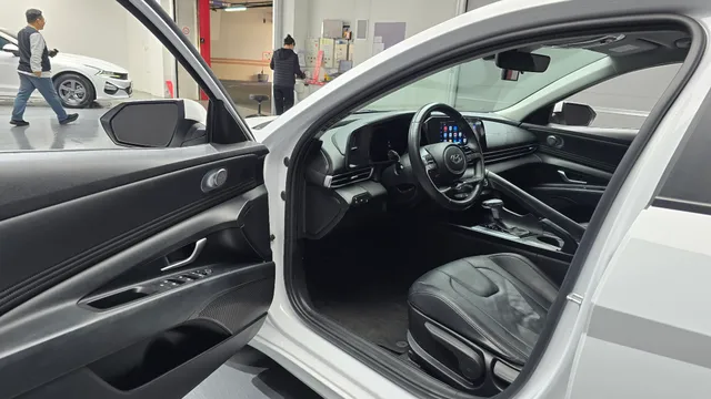 Hyundai Elantra (Avante)