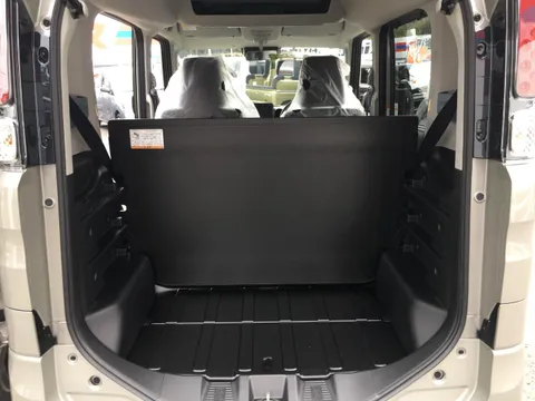 Suzuki Spacia Base