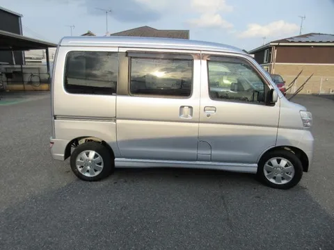 Daihatsu Atrai Wagon