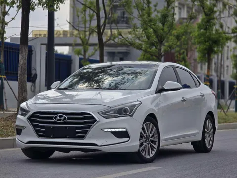 Hyundai Mistra