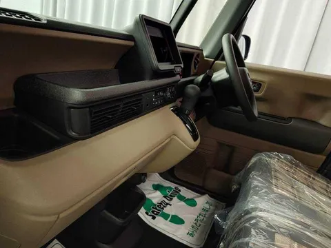 Honda N-BOX Joy