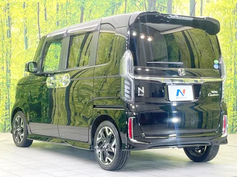 Honda N-BOX Custom