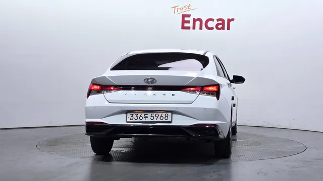Hyundai Elantra (Avante)