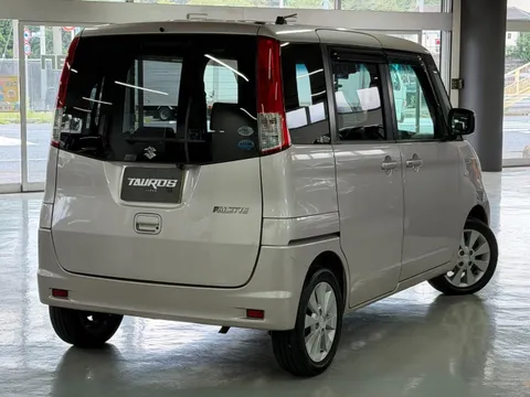 Suzuki Palette
