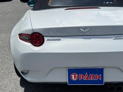 Mazda MX-5 (Roadster)