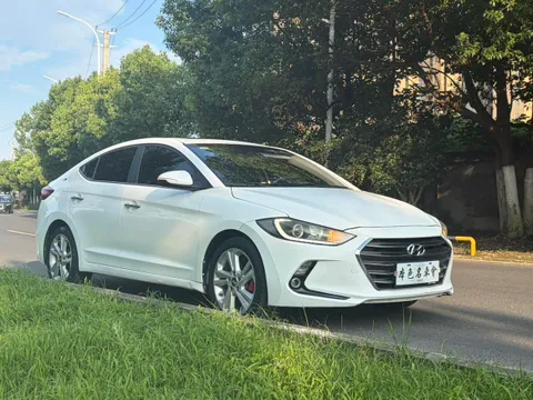 Hyundai Elantra (Avante)