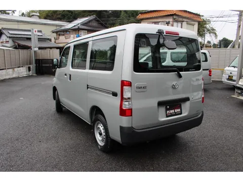 Toyota TownAce Van