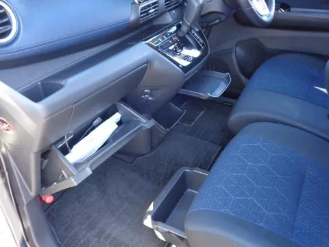 Mitsubishi eK X