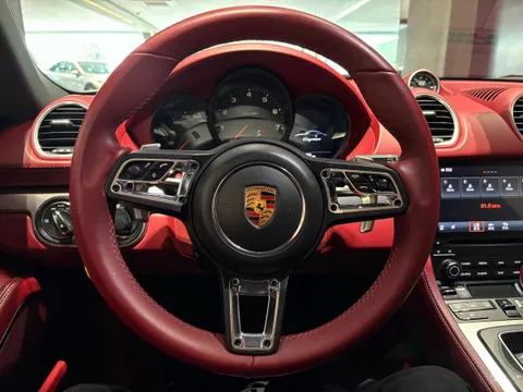 Porsche 718