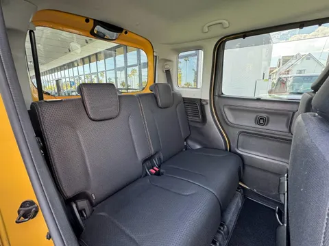 Suzuki Spacia Gear