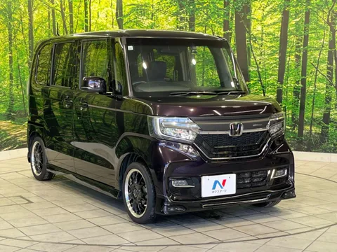 Honda N-BOX Custom