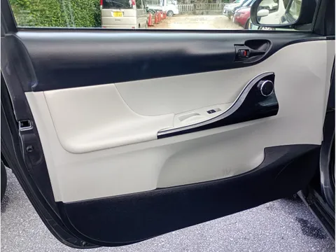 Toyota iQ