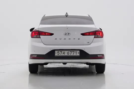 Hyundai Elantra (Avante)