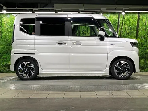 Suzuki Spacia Custom
