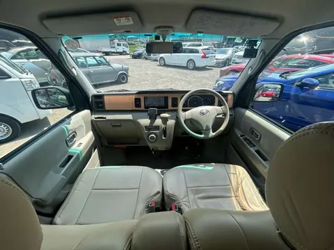 Daihatsu Atrai Wagon