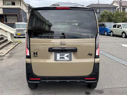 Honda N-BOX Joy