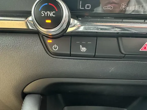 Mazda MAZDA3 Fastback