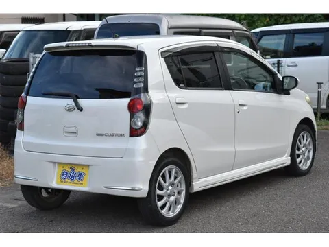 Daihatsu Mira Custom
