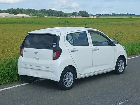 Toyota Pixis Epoch