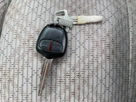 Mitsubishi eK Space