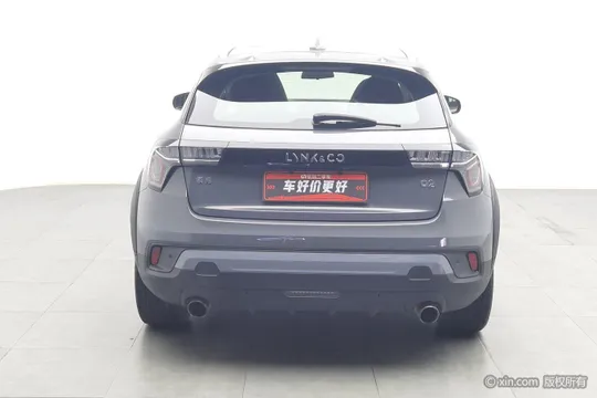 Lynk & Co 02