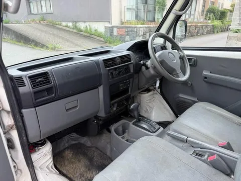 Mitsubishi Minicab Van