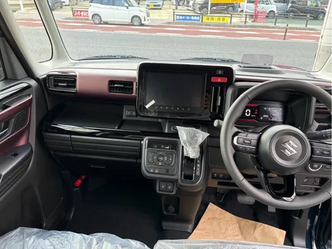 Suzuki Spacia
