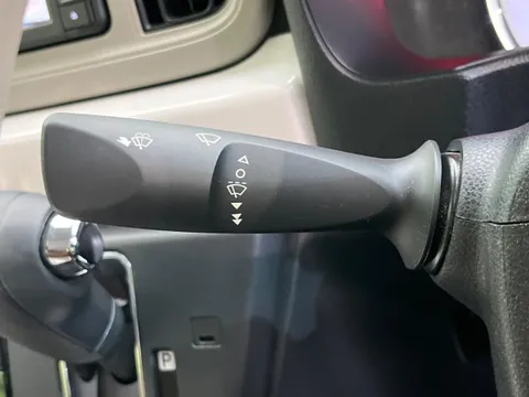 Daihatsu Mira Tocot