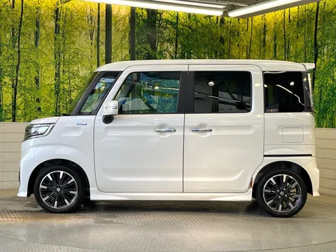 Suzuki Spacia Custom