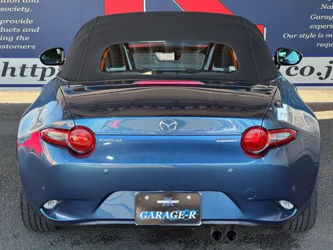 Mazda MX-5 (Roadster)