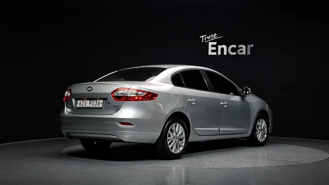 Renault SM3